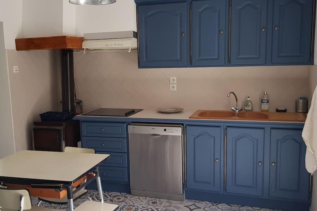 Location Appartement Dans Mas Provencal Monteux Exteriör bild