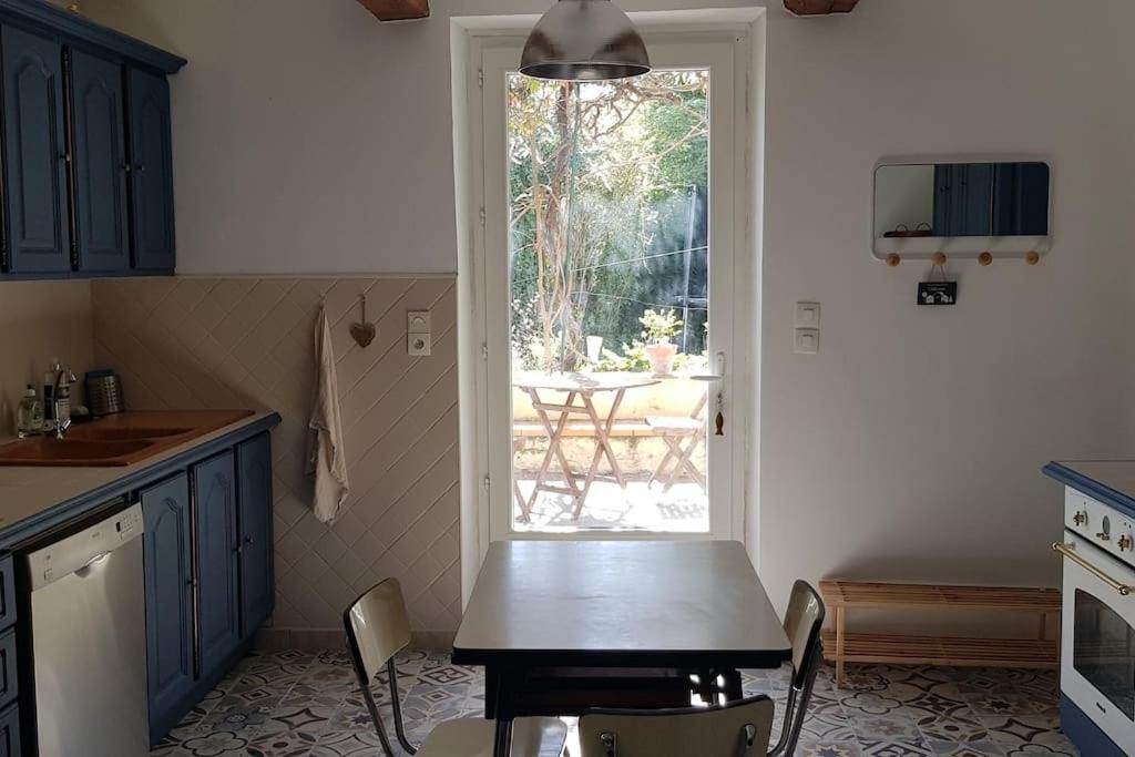 Location Appartement Dans Mas Provencal Monteux Exteriör bild